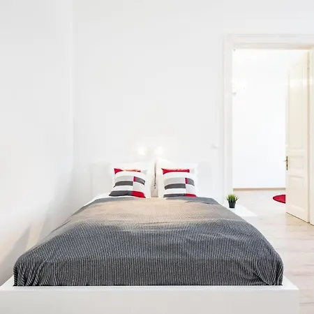 Apartment Bright & Large At Location Budapest
